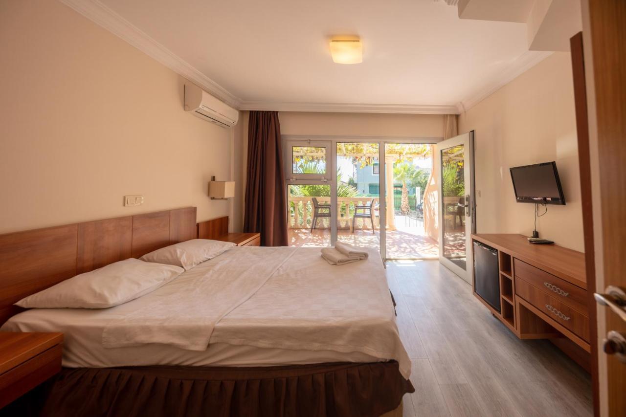 Melis Hotel Kusadasi Exterior photo