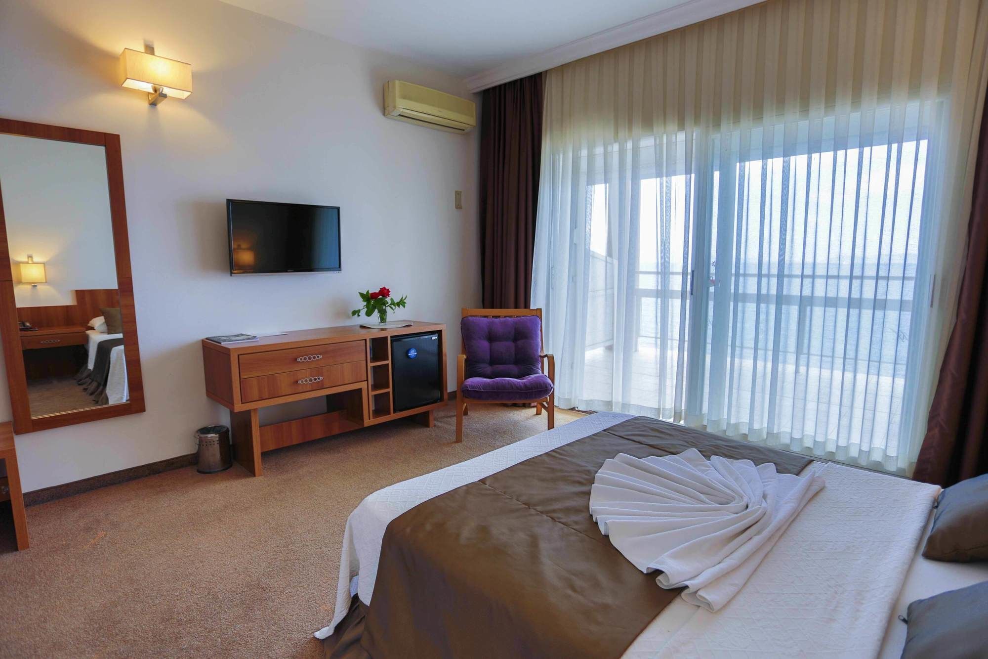 Melis Hotel Kusadasi Exterior photo
